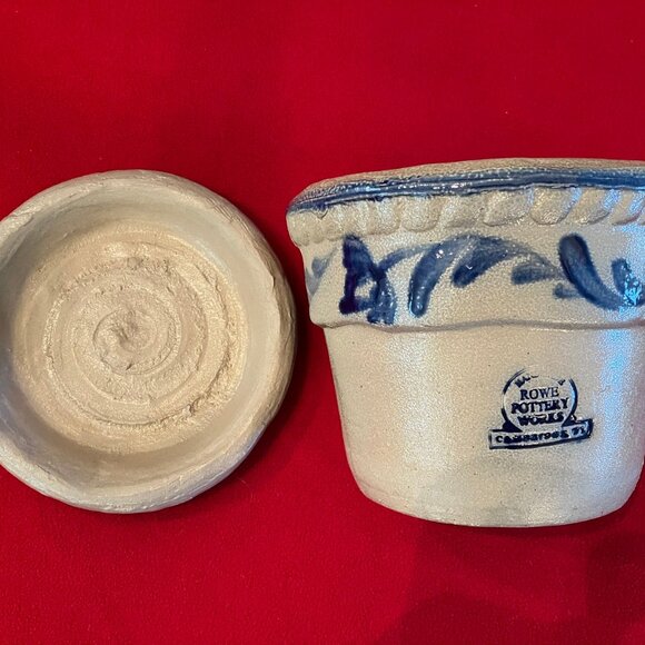 Share Rowe Pottery Works Salt Glazed Plant Pot & Saucer - Picture 2 of 9